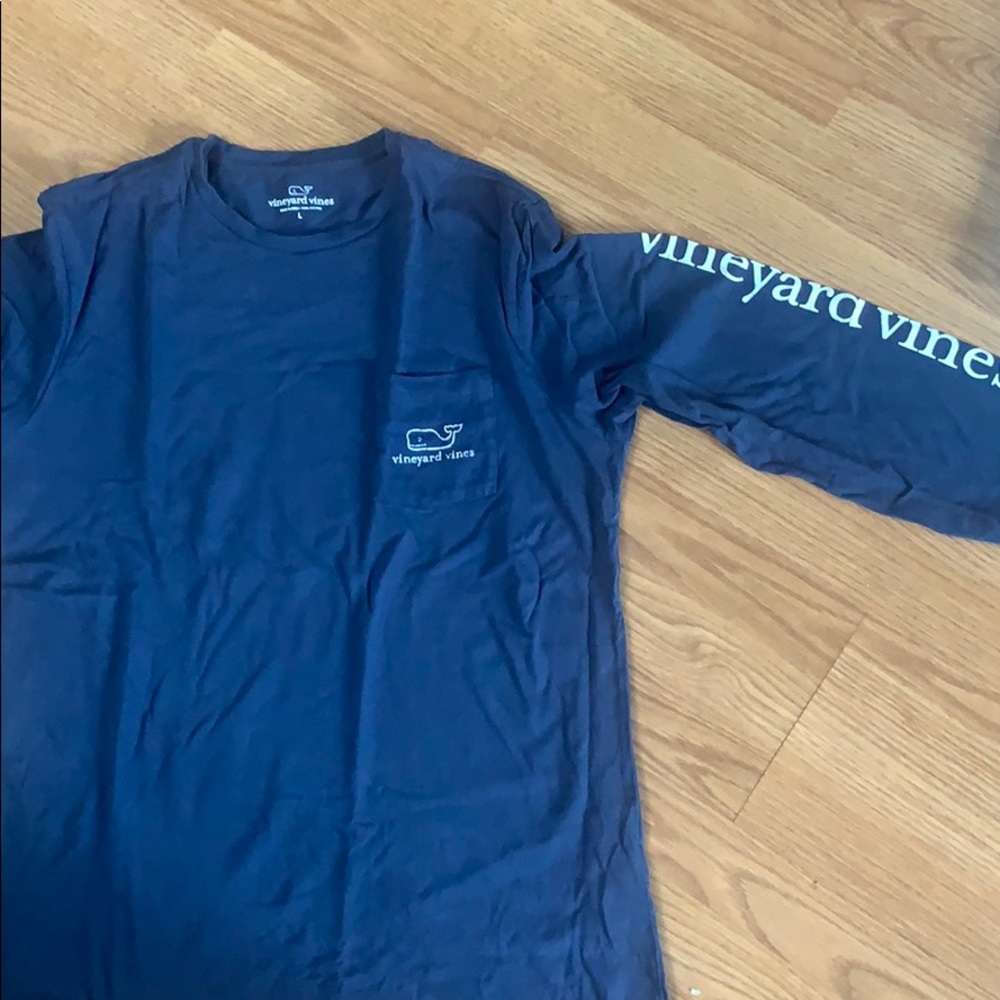 Men’s Vineyard Vines long sleeve
